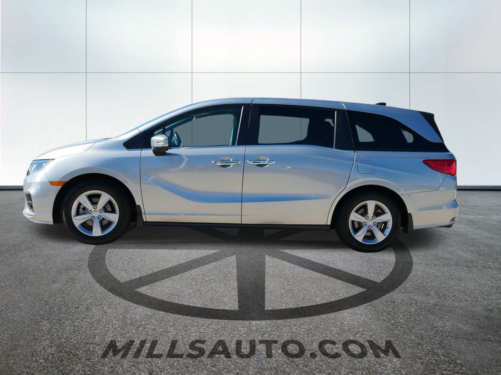Used 2019 Honda Odyssey EX-L with VIN 5FNRL6H71KB115682 for sale in Willmar, Minnesota