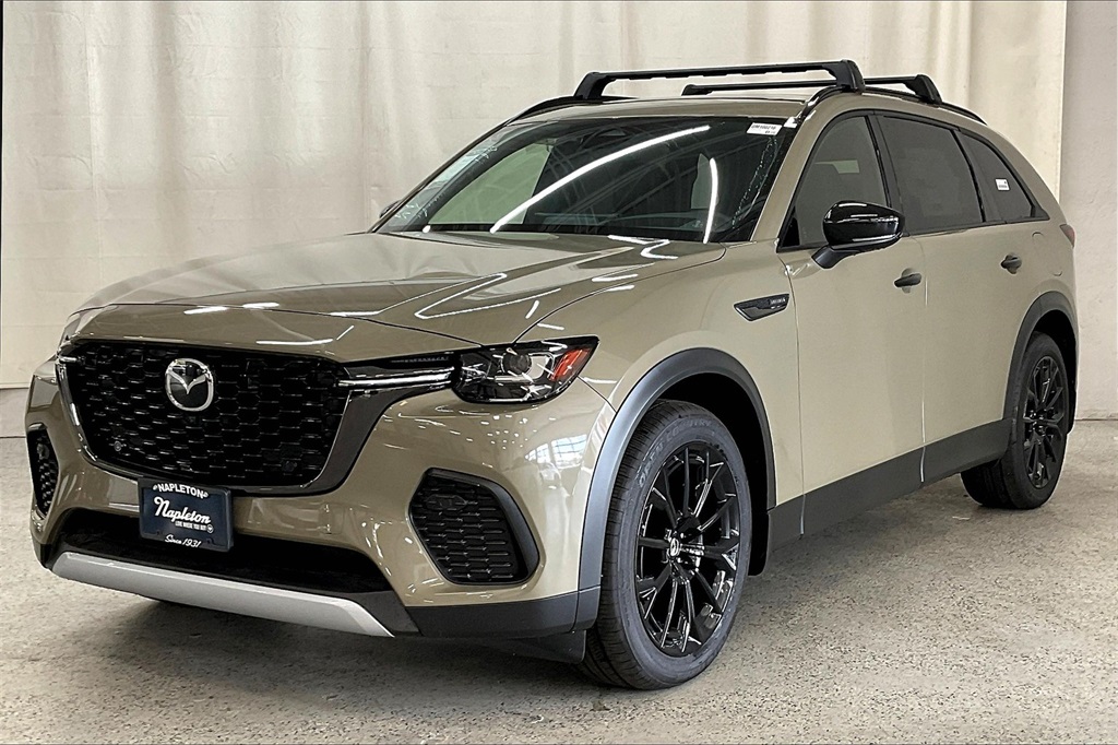 2025 MAZDA CX-70 - Image 1