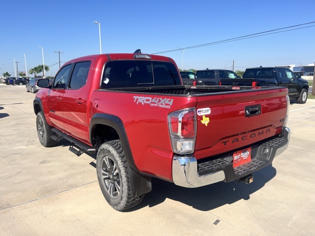 2022 Toyota Tacoma SR photo 3