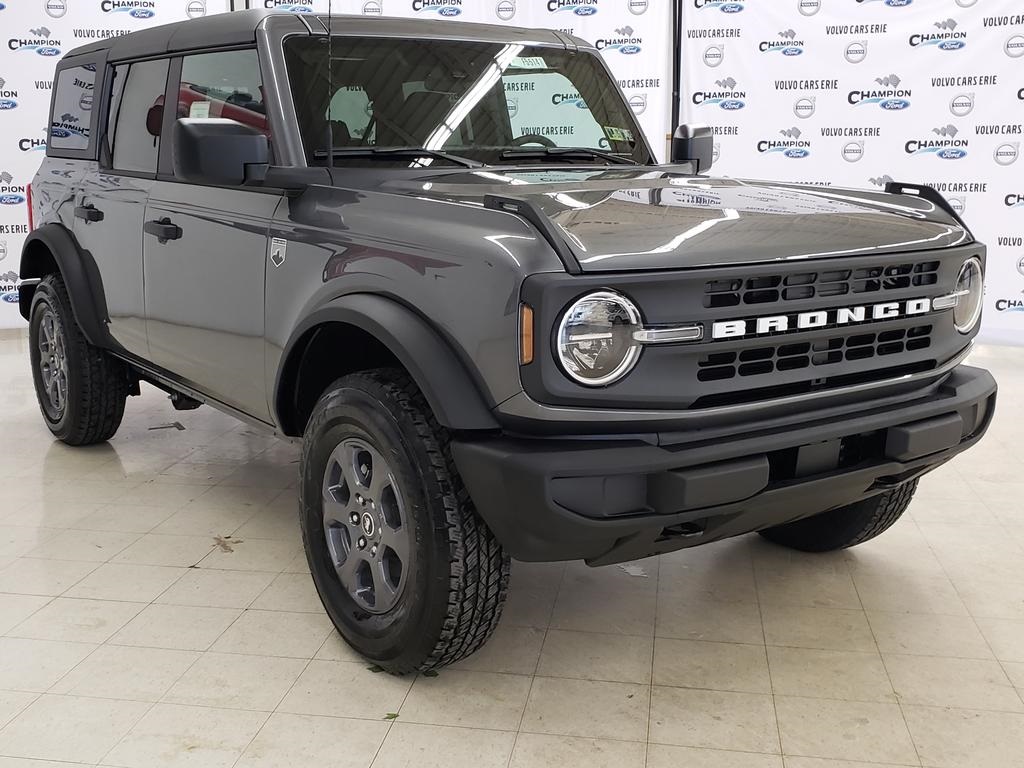 2025 Ford Bronco 4-Door Big Bend's photo