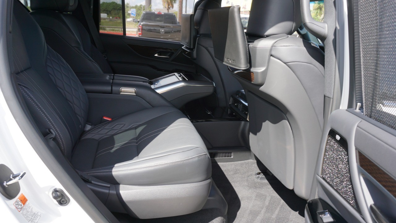 2023 Lexus LX 600 Ultra Luxury photo 33