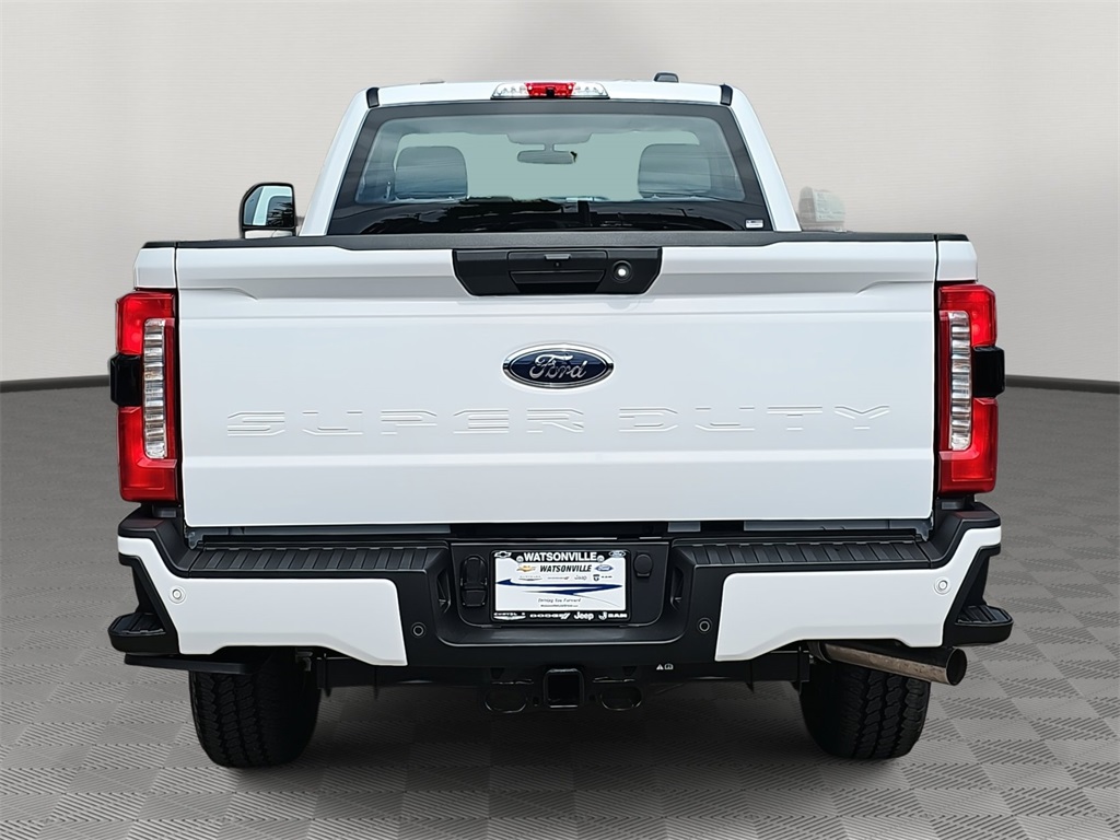 2025 Ford F-350 XL photo 4