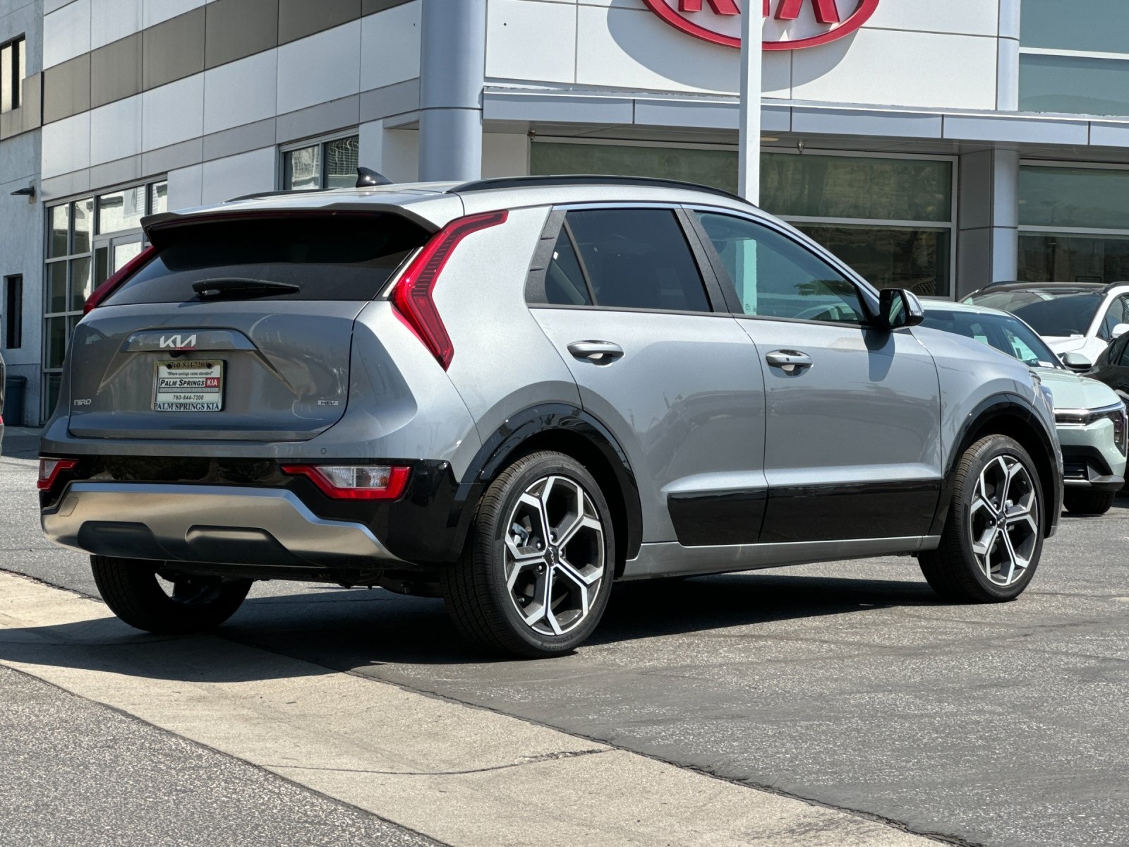 2024 Kia Niro EX Touring photo 3