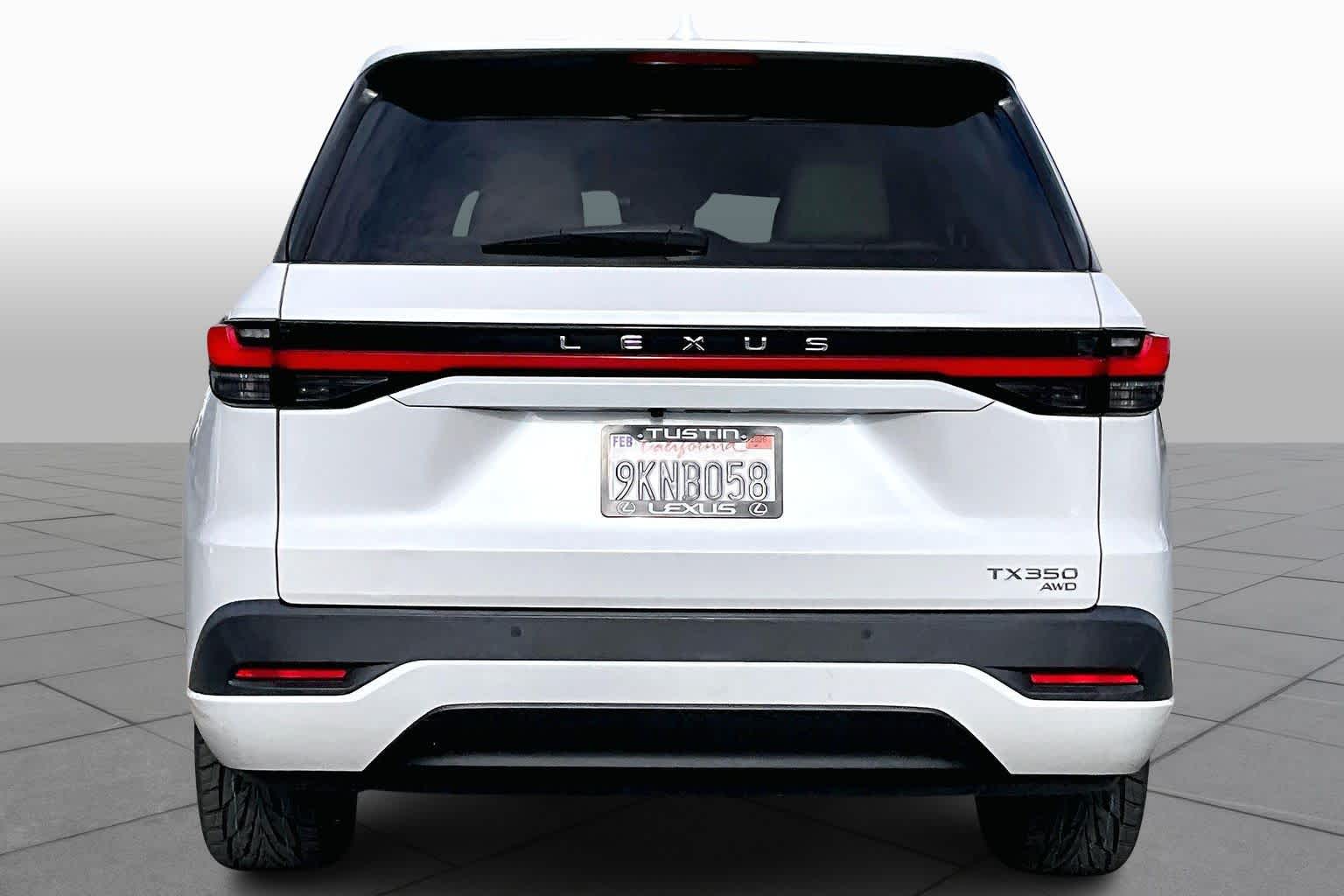 2024 Lexus TX Premium photo 3