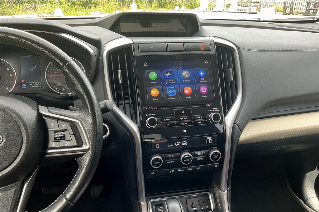 2022 Subaru Ascent Premium photo 3