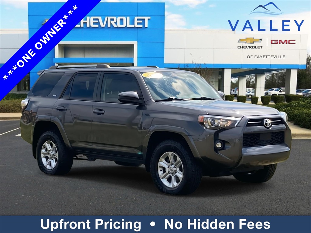 2023 Toyota 4Runner SR5's photo
