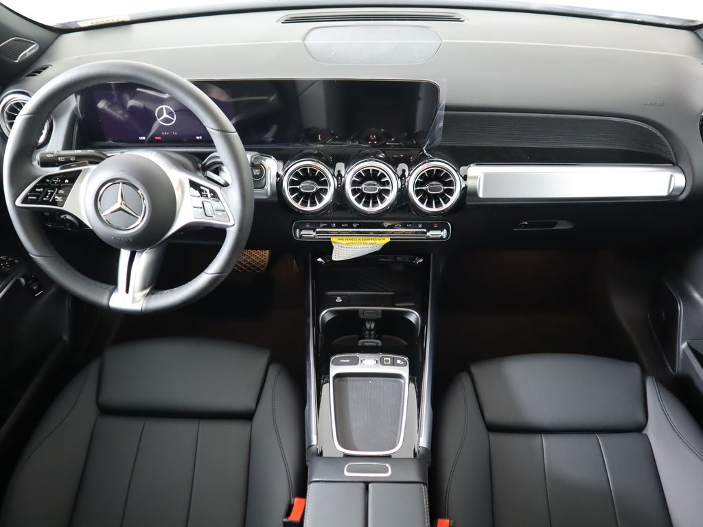 2025 Mercedes Benz EQB photo 12