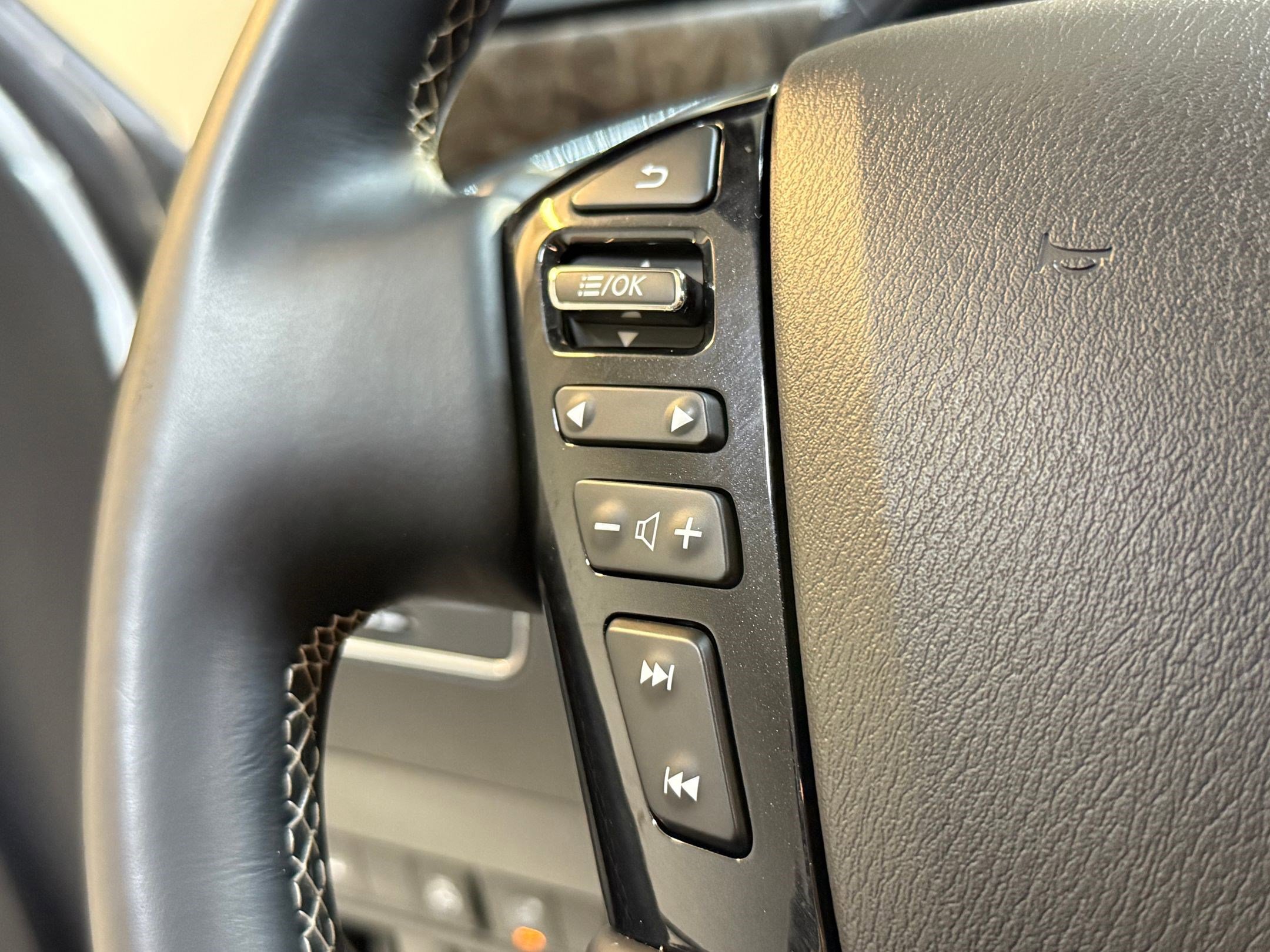 2022 Infiniti QX80 Premium Select photo 18