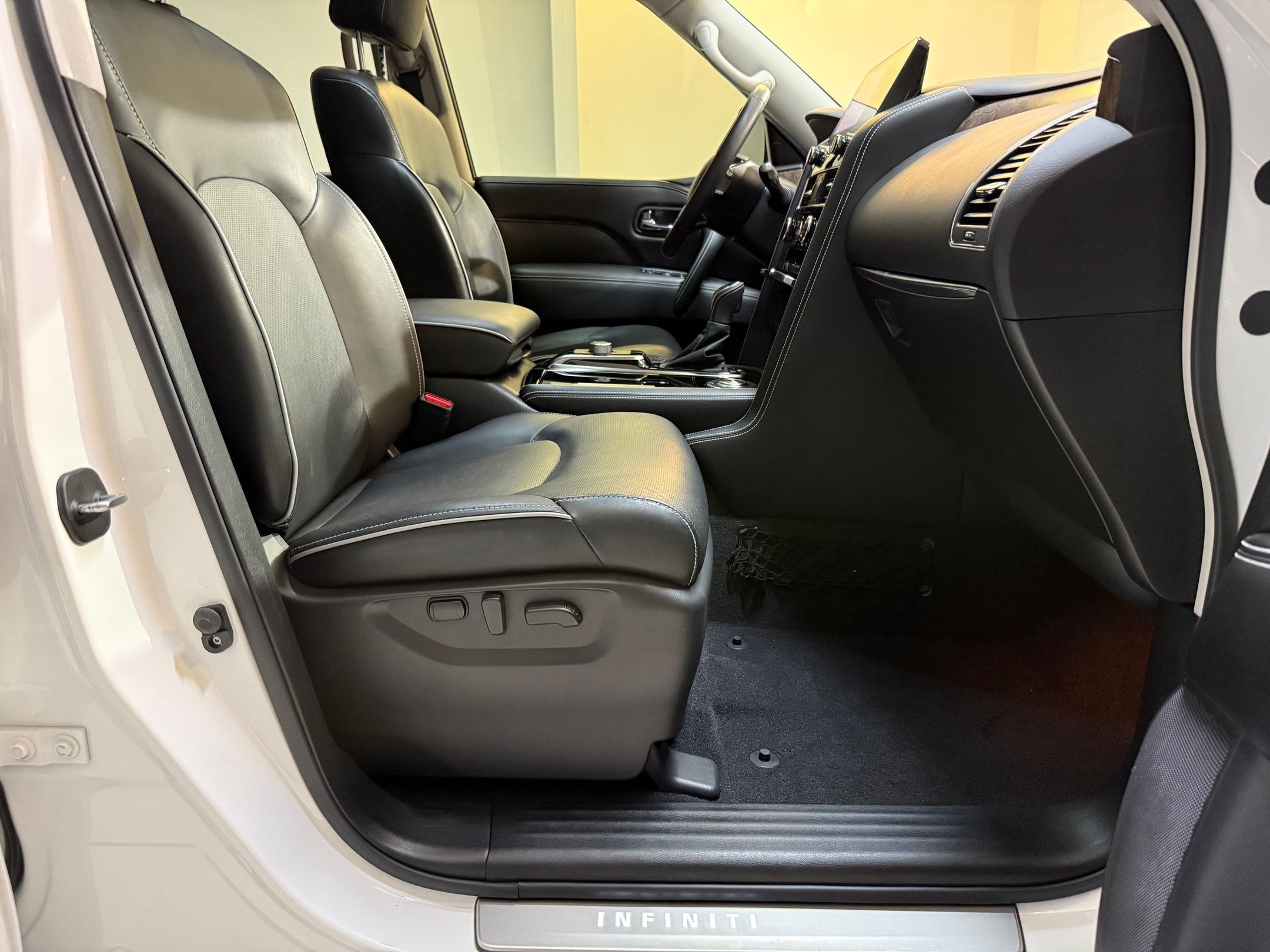 2022 Infiniti QX80 Premium Select photo 47