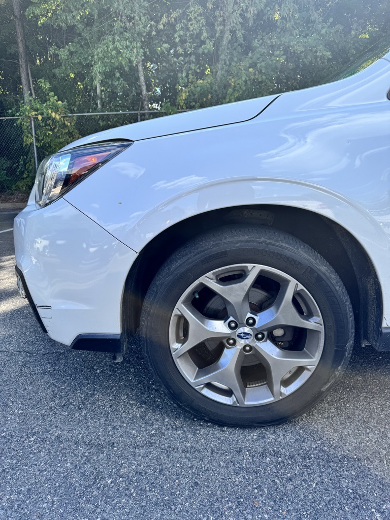 2017 Subaru Forester 2.5i Touring photo 11