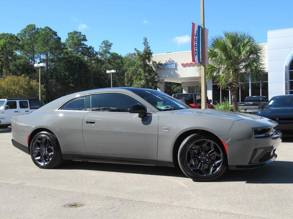 Used 2025 Dodge Charger Daytona R/T with VIN 2C3CDBCK0SR542951 for sale in Gainesville, FL