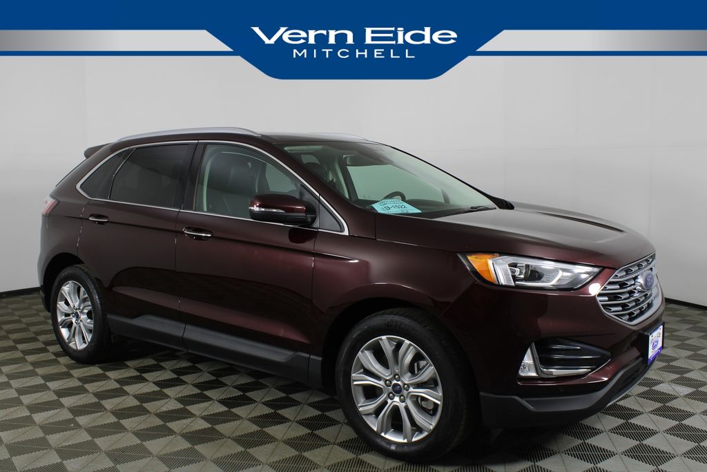 2021 Ford Edge Titanium's photo