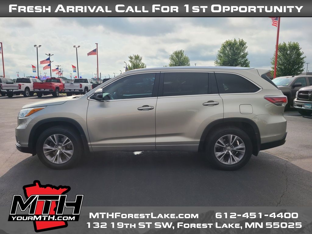 2015 Toyota Highlander Base Hybrid photo 5