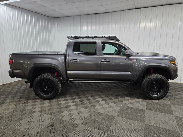 2020 Toyota Tacoma TRD Pro V6 photo 2