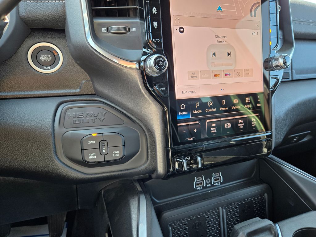2025 Ram 2500 Laramie photo 21