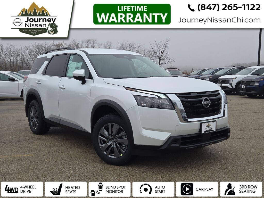 2025 Nissan Pathfinder SV's photo