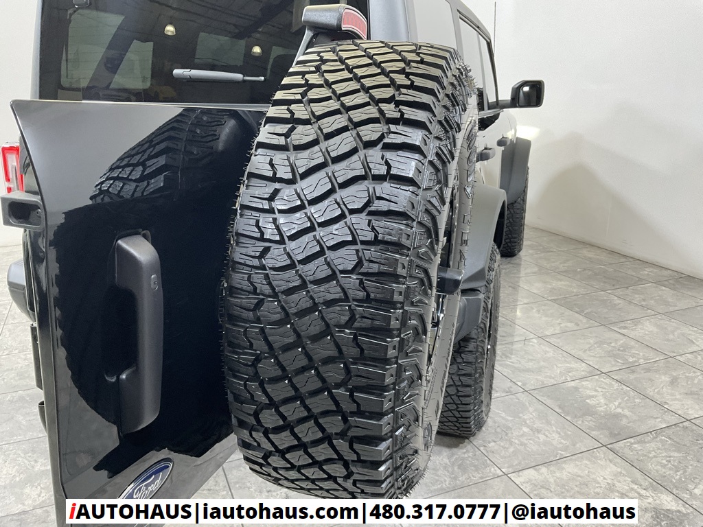 2022 Ford Bronco Black Diamond photo 14