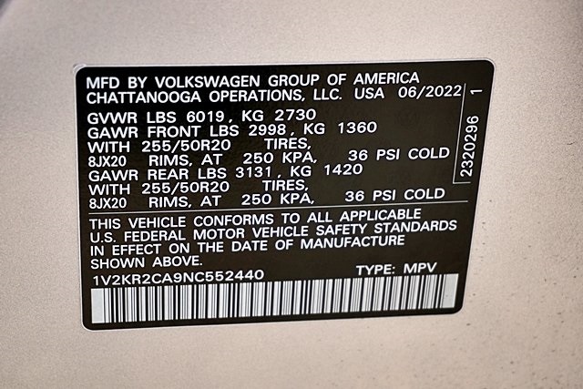 Used 2022 Silver Volkswagen 3.6L V6 SE w/Technology image 36