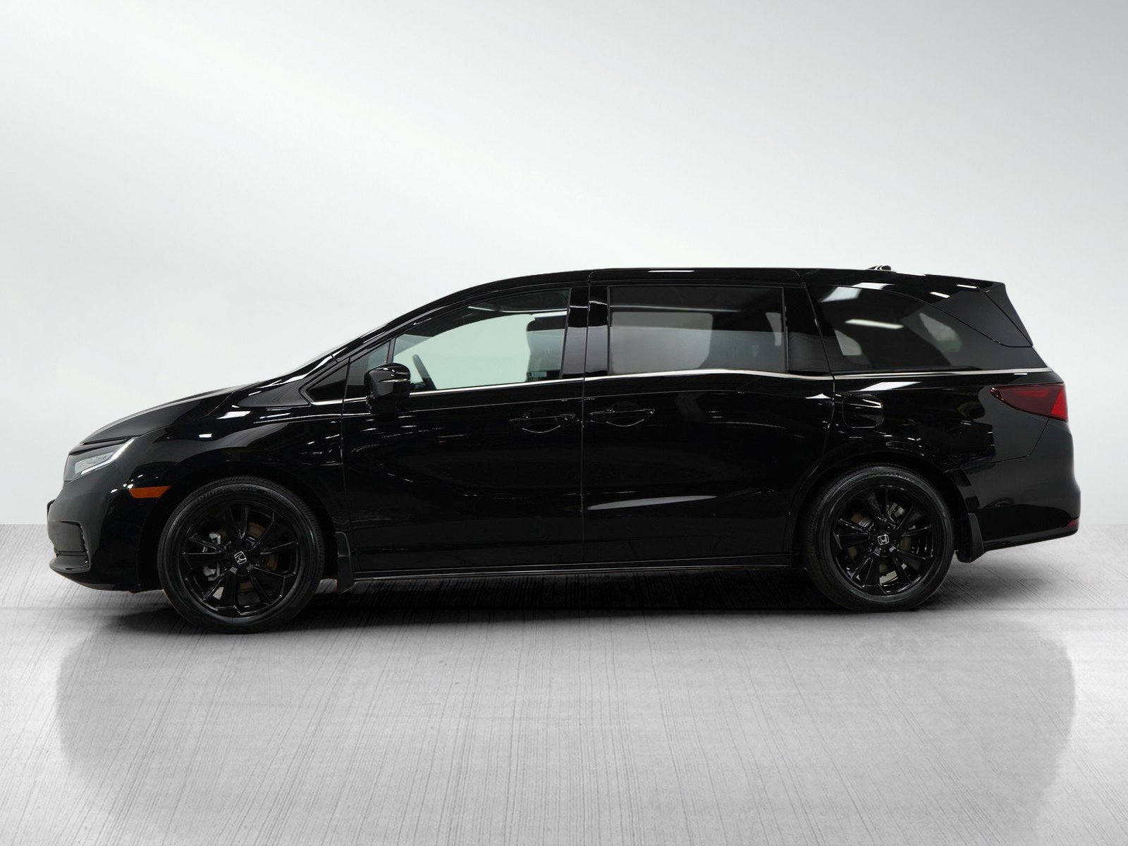 Used 2024 Honda Odyssey SPORT with VIN 5FNRL6H79RB021138 for sale in Bloomington, Minnesota