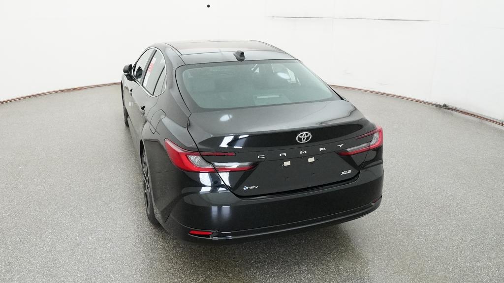 2025 Toyota Camry XLE photo 14