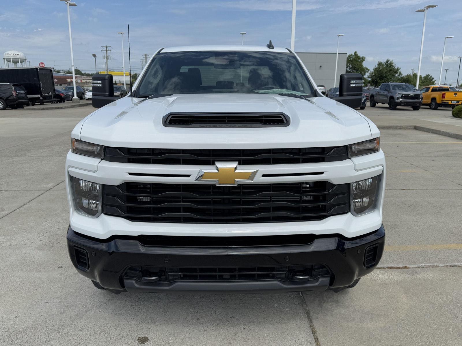 2025 Chevrolet Silverado 2500HD Custom photo 43
