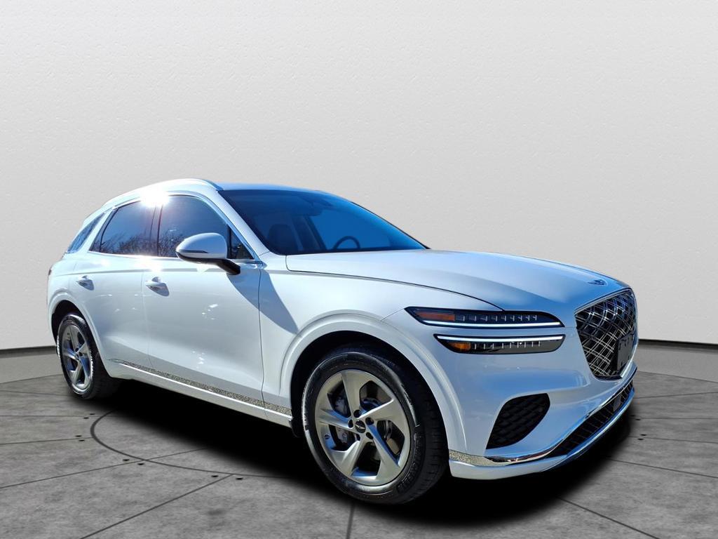 2026 GENESIS GV70 Select's photo