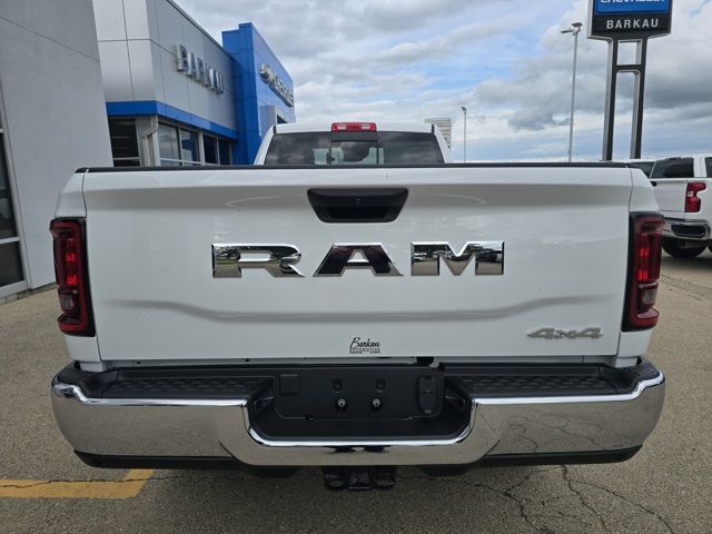 2025 Ram 2500 Tradesman photo 4
