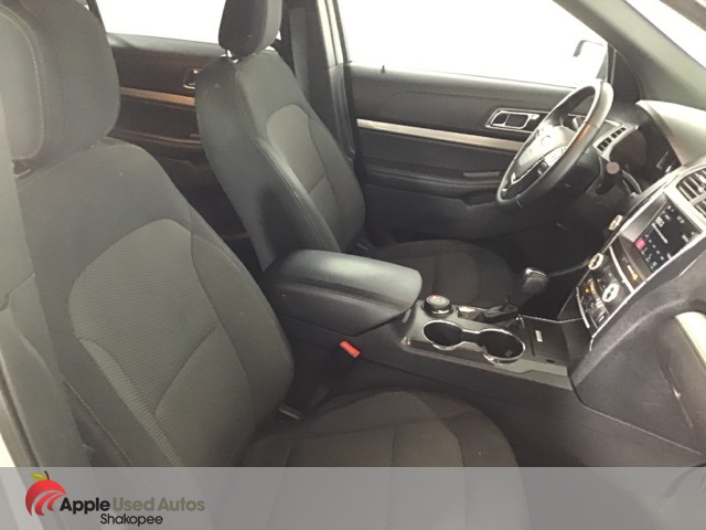 2018 Ford Explorer XLT photo 25