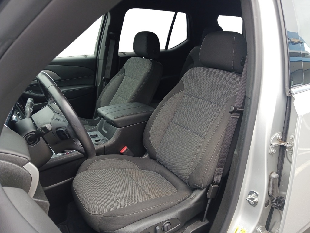 2022 Chevrolet Traverse Cloth photo 10