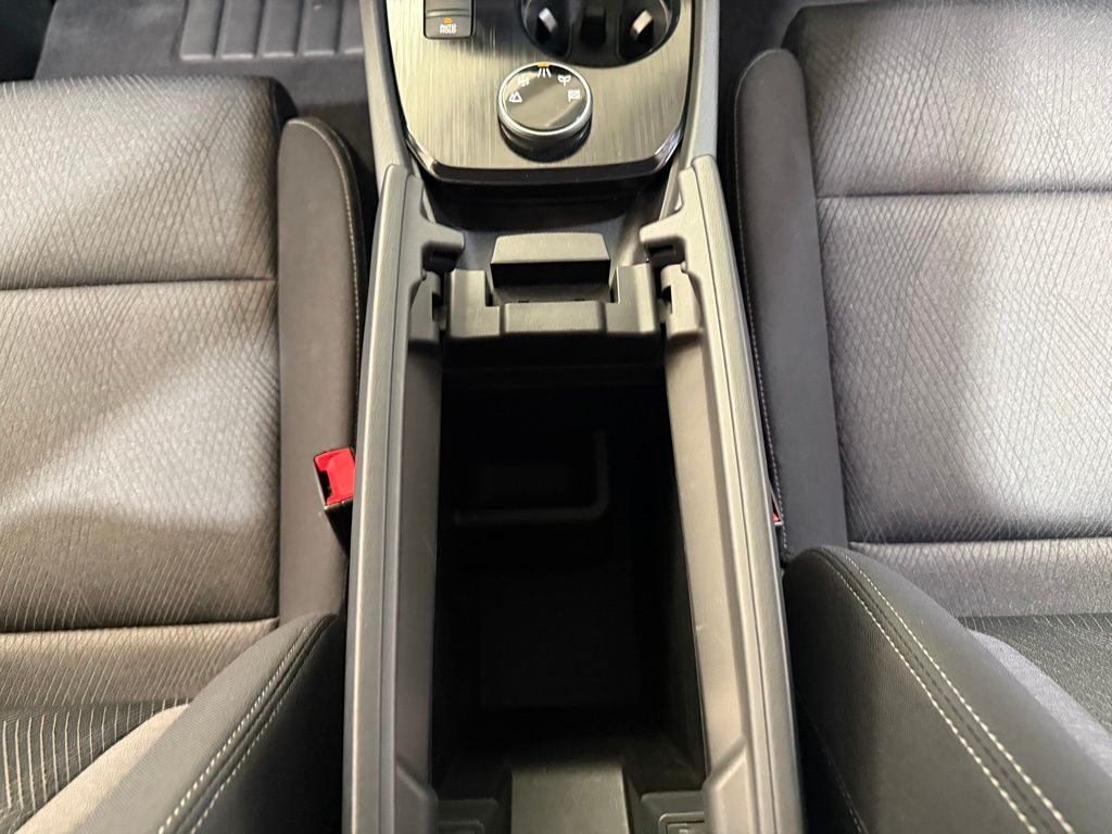 2024 Nissan Rogue SV photo 20