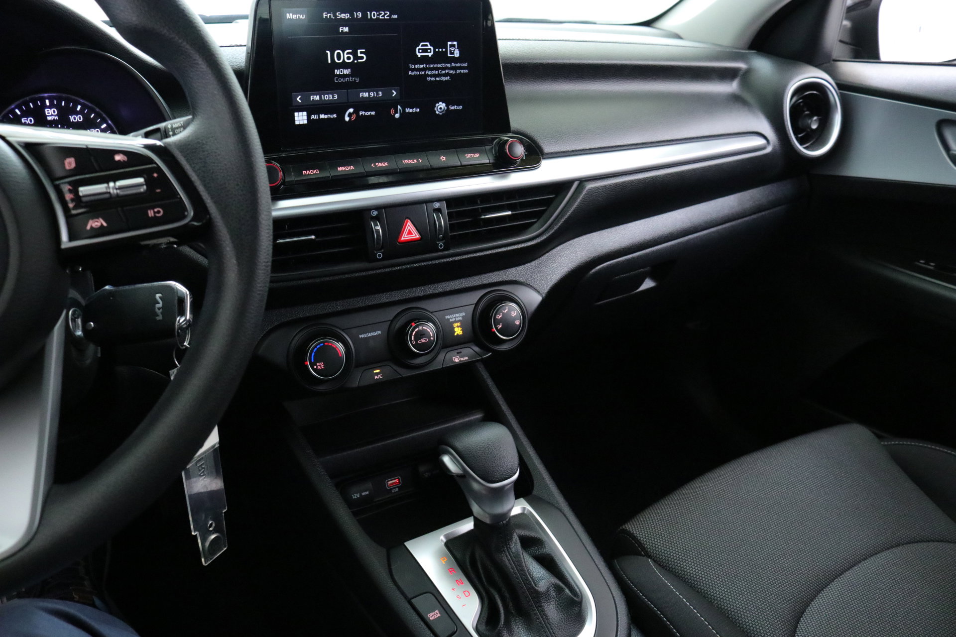 2023 Kia Forte LXS photo 18