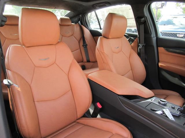 2026 Cadillac CT5 V photo 9
