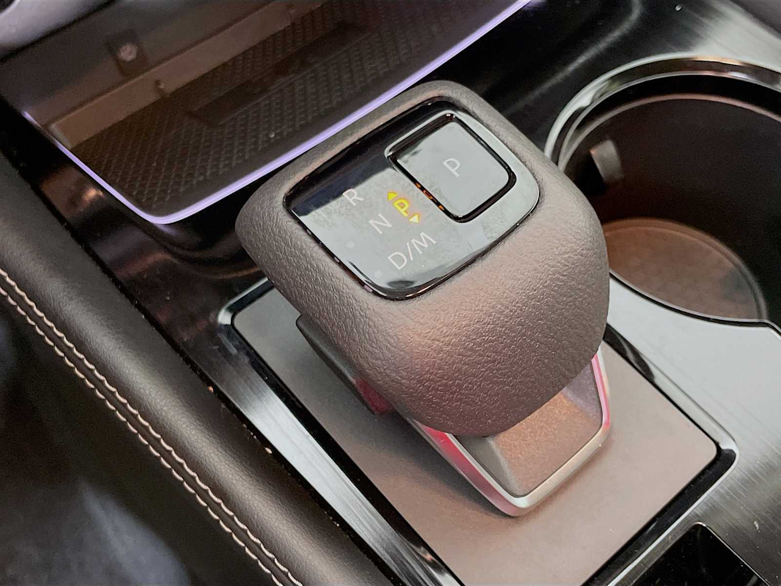 2024 Nissan Rogue Platinum photo 14