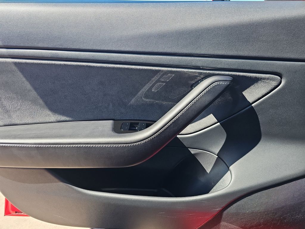 2018 Tesla Model 3 Long Range photo 22