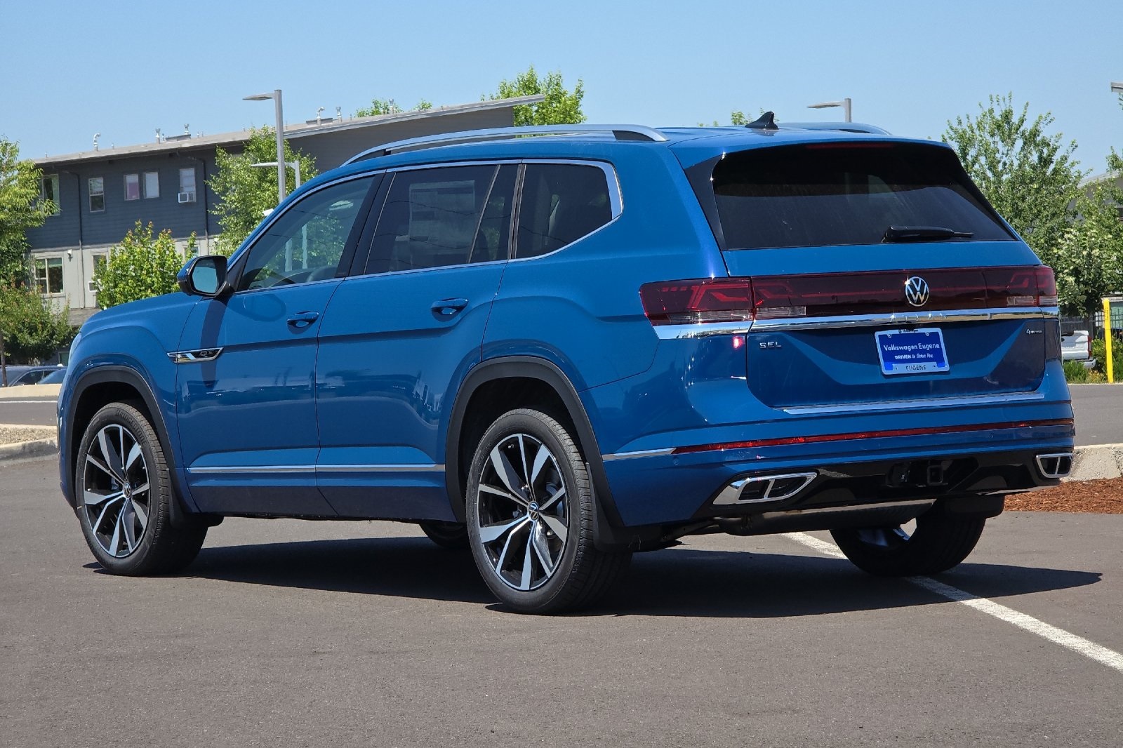 2025 Volkswagen Atlas SEL Premium R-Line photo 5