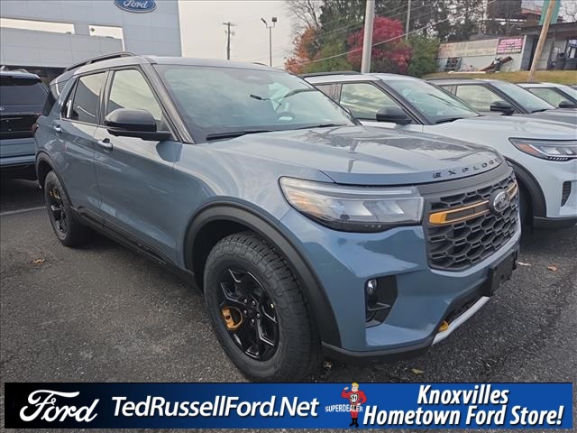 2026 Ford Explorer photo 2