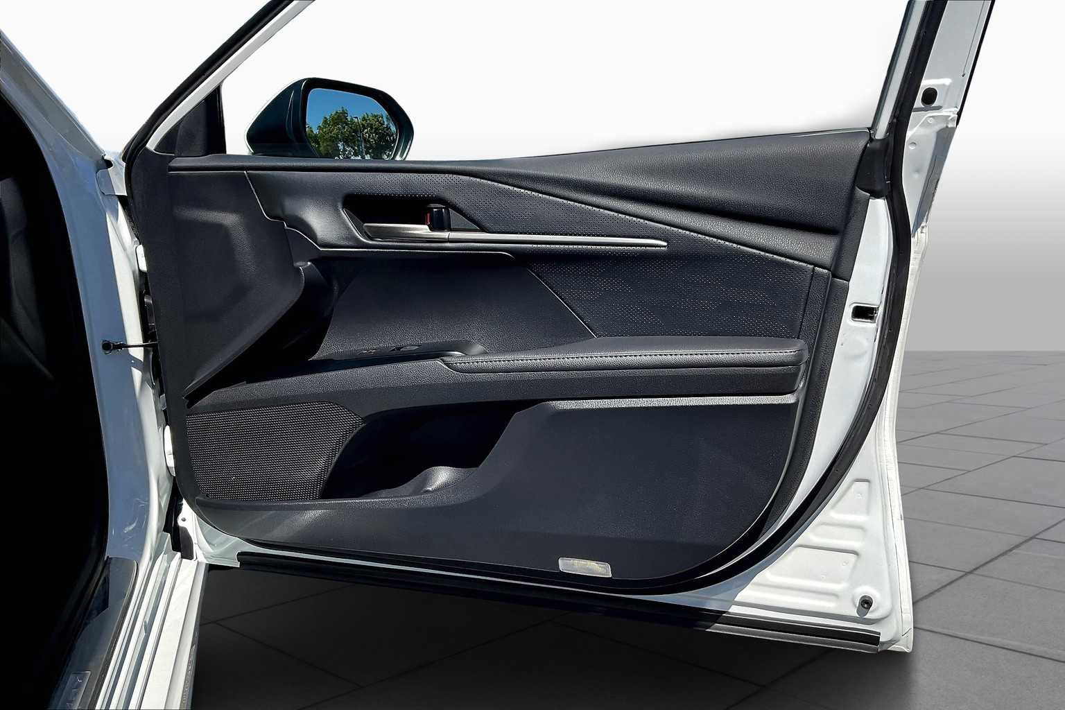 2025 Toyota Camry XSE photo 22