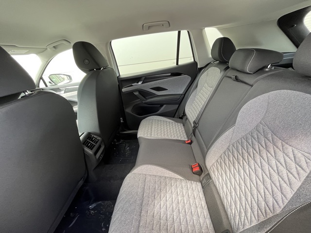 2025 Volkswagen Tiguan S photo 2