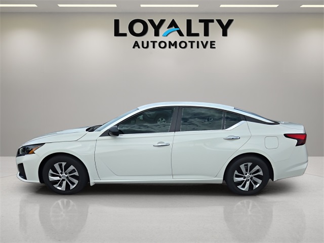 2024 Nissan Altima 2.5 S photo 2