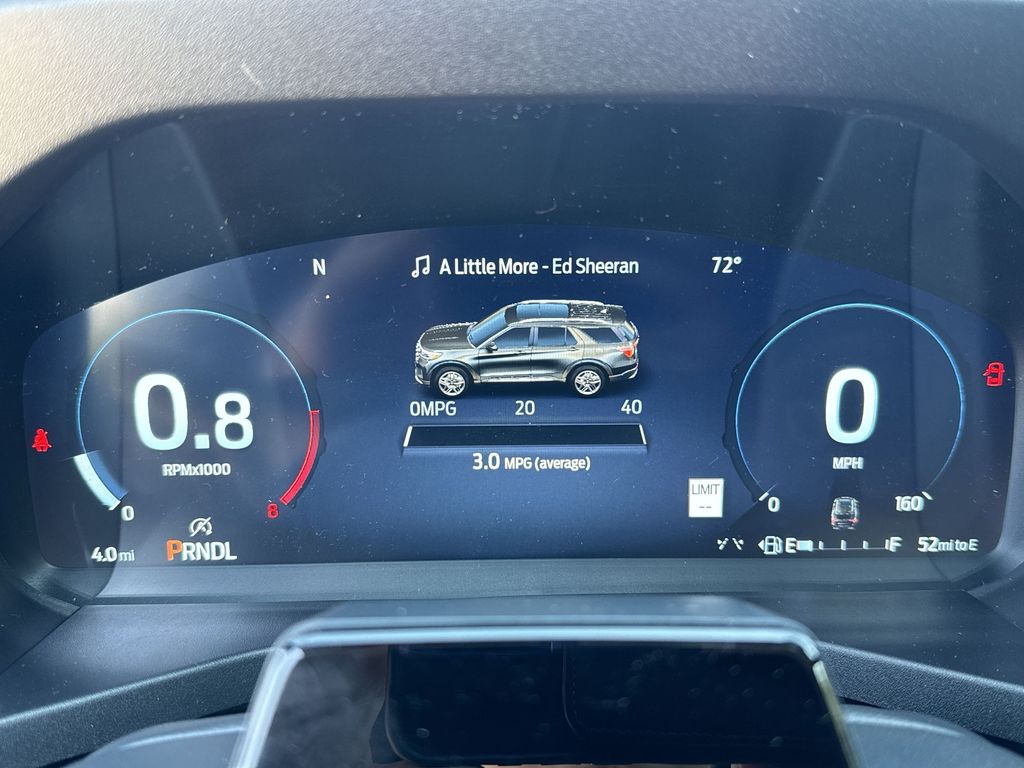 2025 Ford Explorer ST-Line photo 7