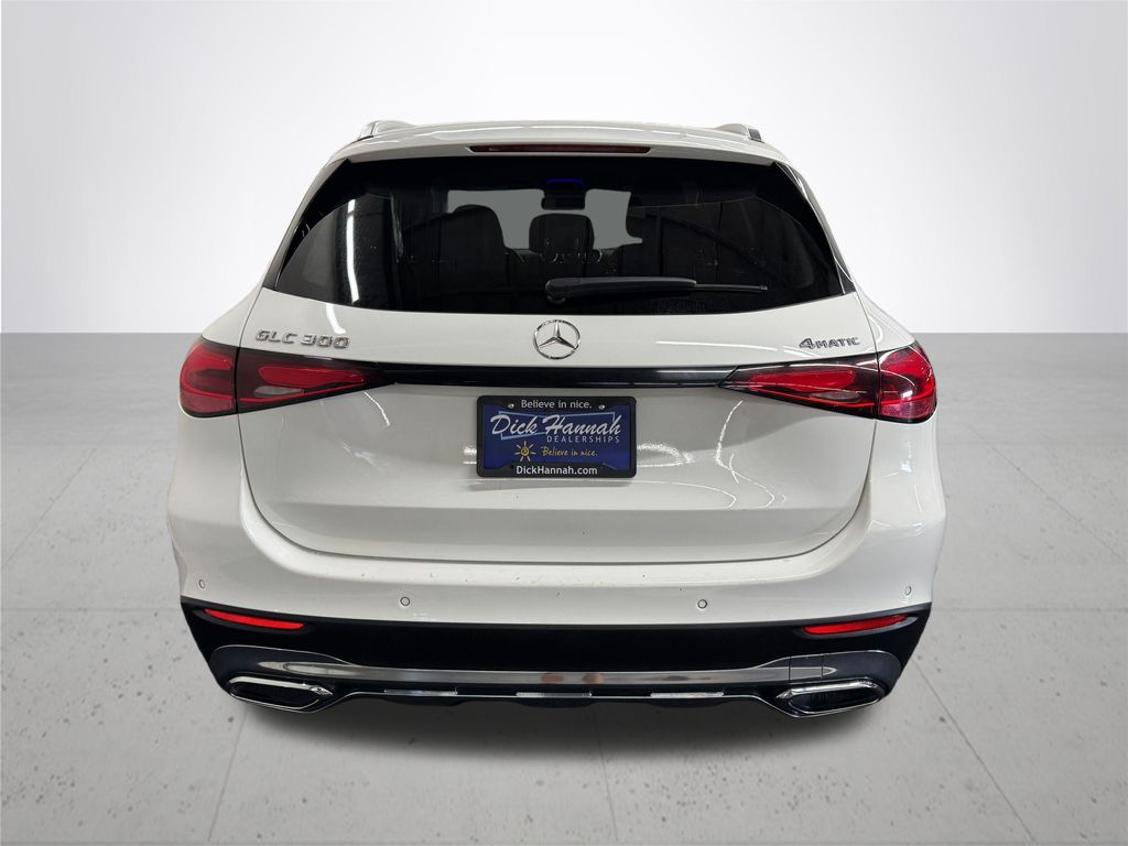 2023 Mercedes Benz GLC 300 4MATIC photo 3