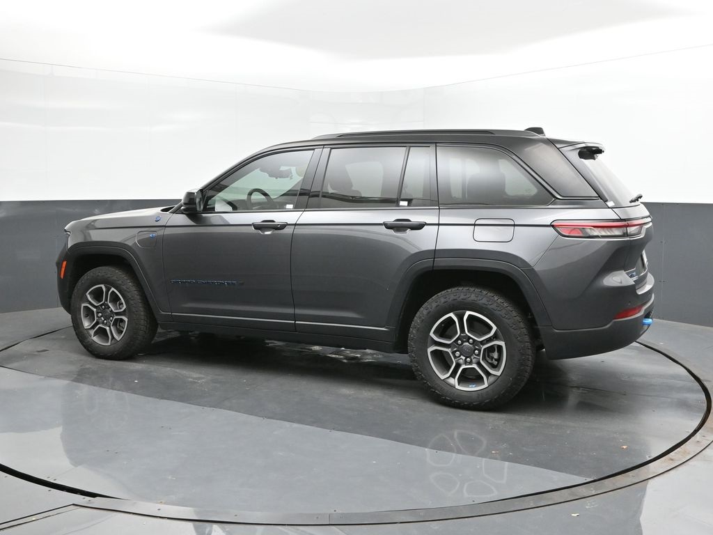 2023 Jeep Grand Cherokee Trailhawk 4xe photo 4