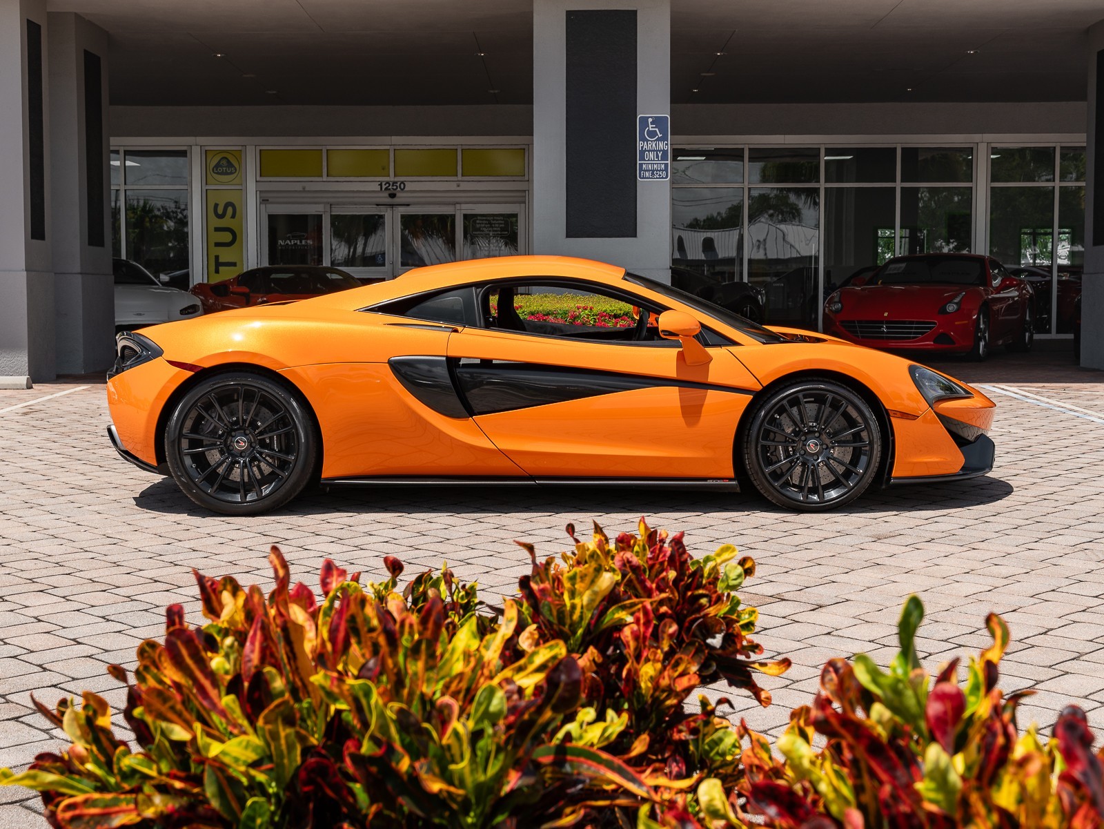 2016 Mclaren 570S Coupe S photo 21