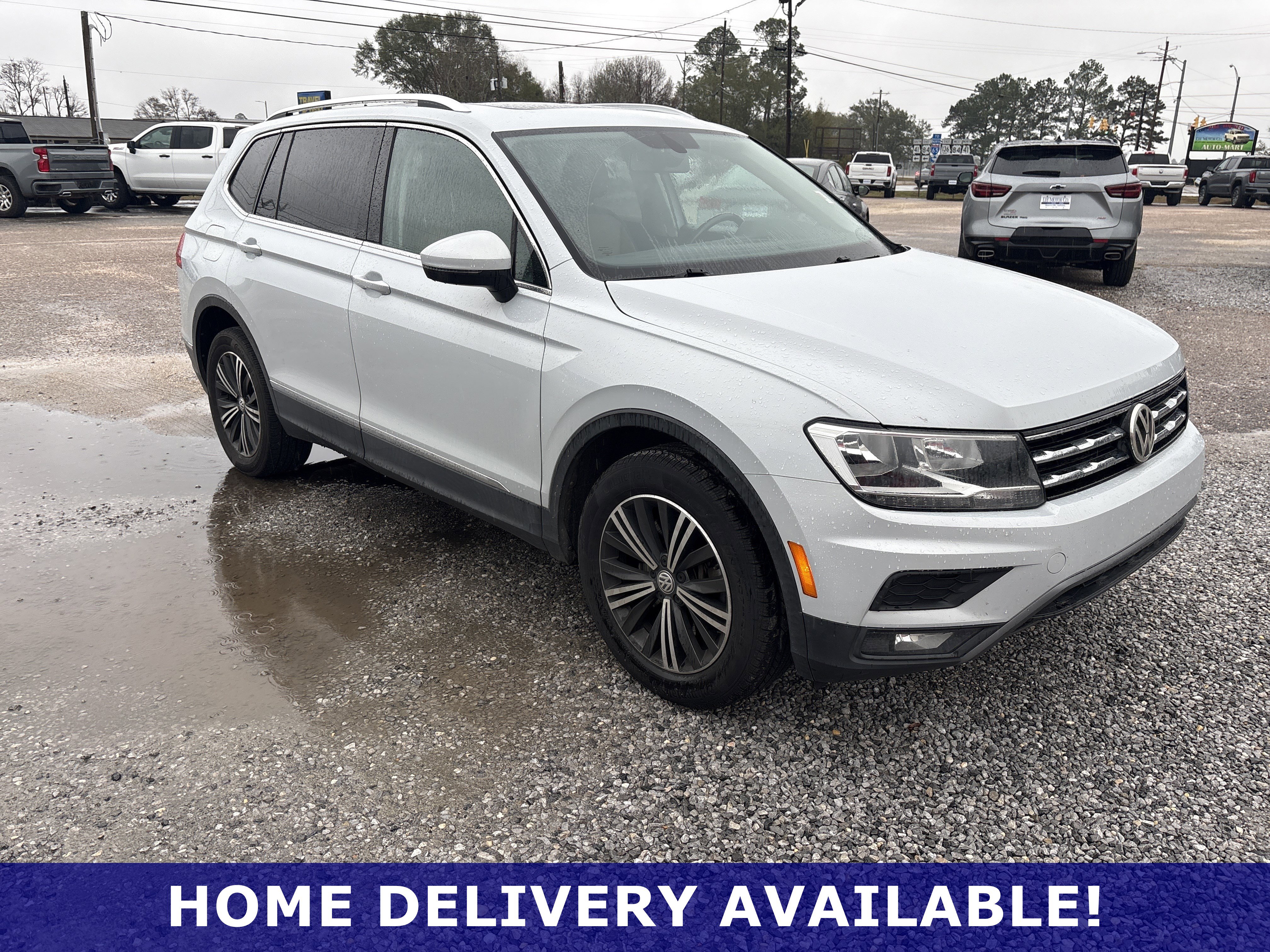 2018 Volkswagen Tiguan SEL's photo