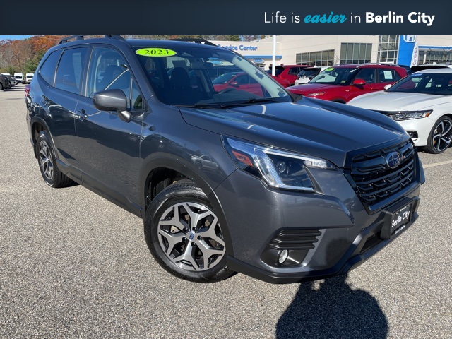 2023 Subaru Forester Premium's photo