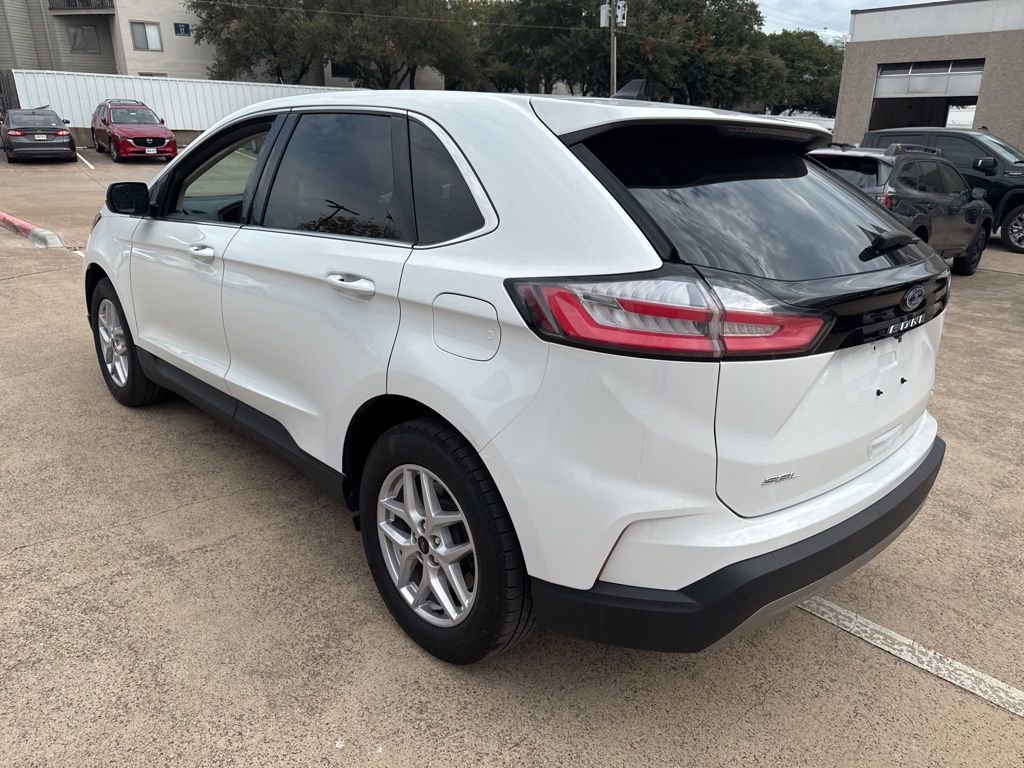 2024 Ford Edge SEL photo 3