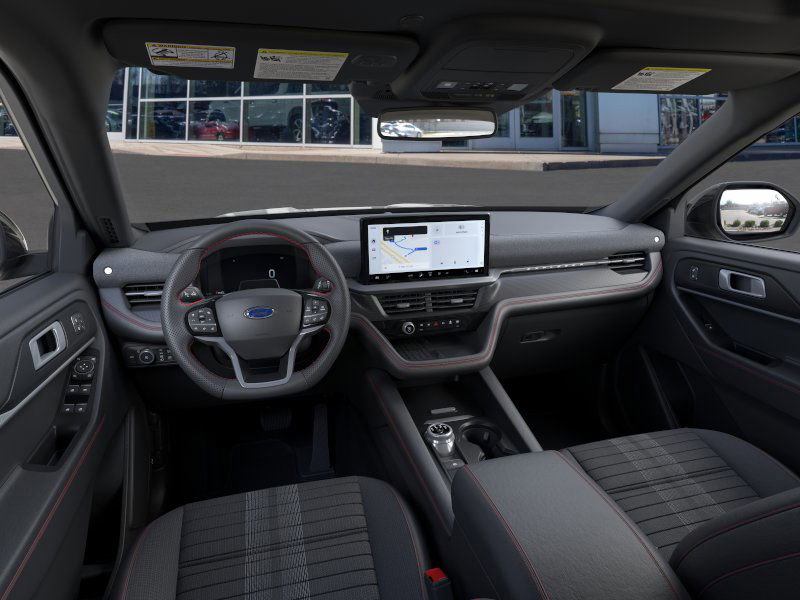 2025 Ford Explorer ST-Line photo 8