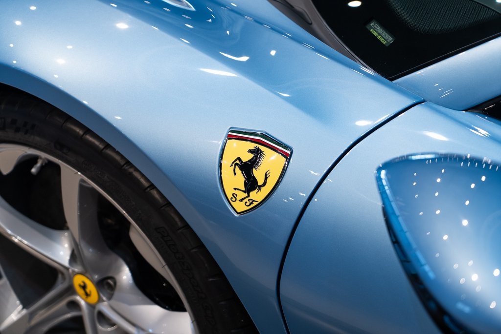 2022 Ferrari SF90 Spider Base photo 11