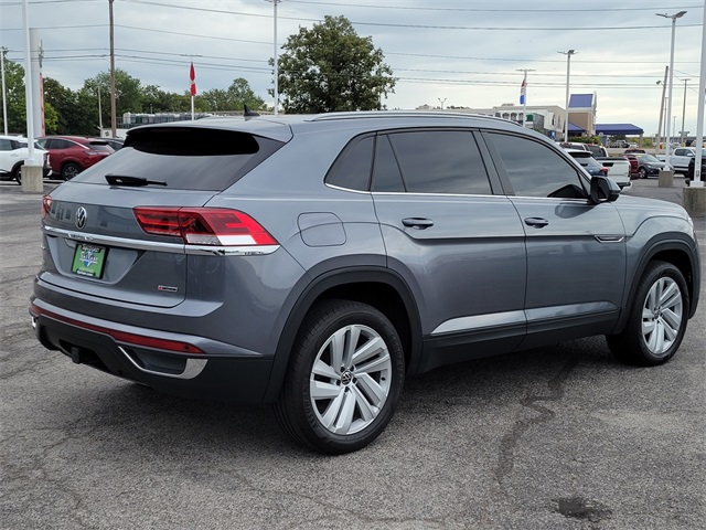 2022 Volkswagen Atlas Cross Sport V6 SE Technology photo 5
