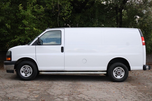 2023 Gmc Savana 2500 Cargo photo 2